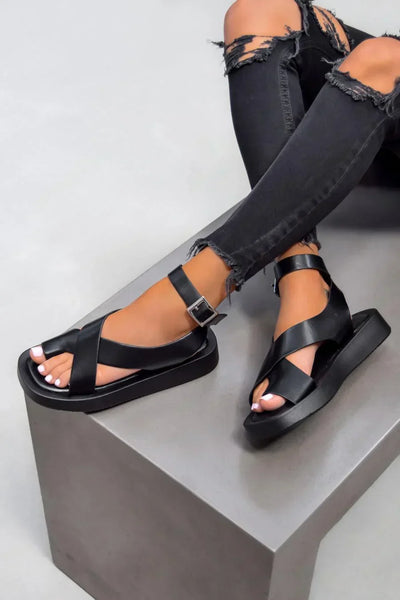 Petra - Elegant & Casual Sandals