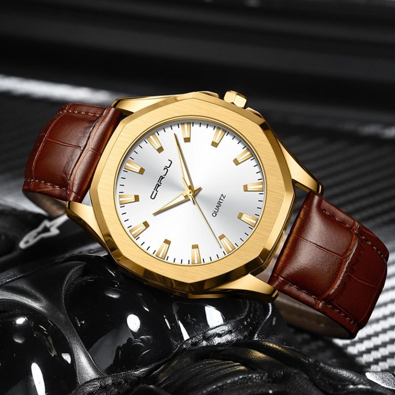 Quartz Watch in a Minimalist Casual Style