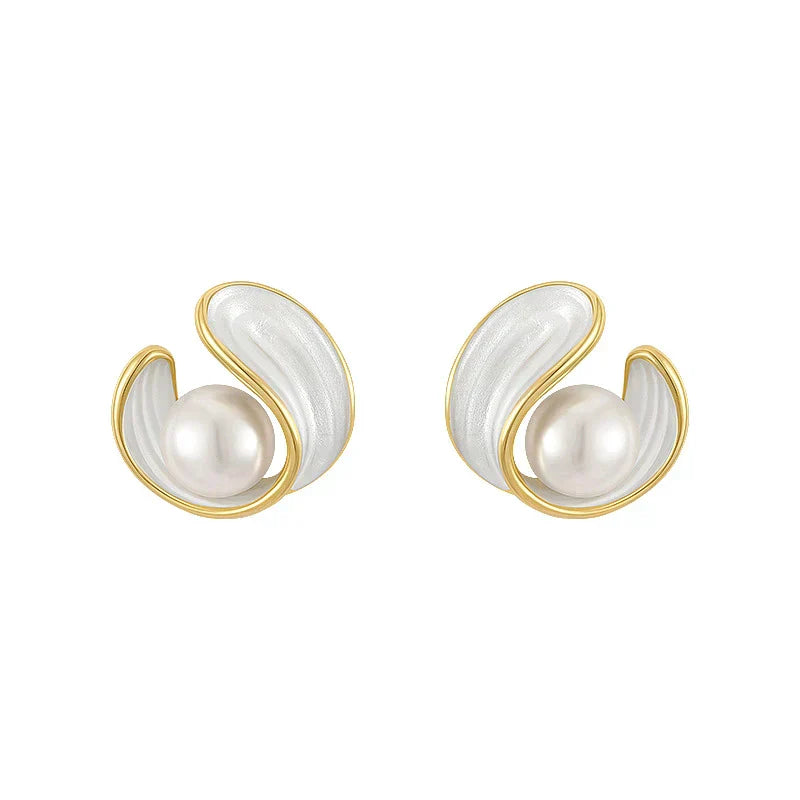 Exclusive White Earrings with Opal and Elegant Gold Pearls