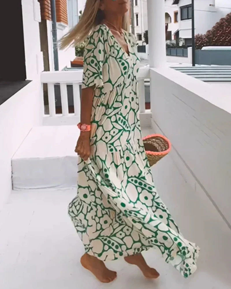 Christine | Flowy Summer Dress with V-Neck Charm