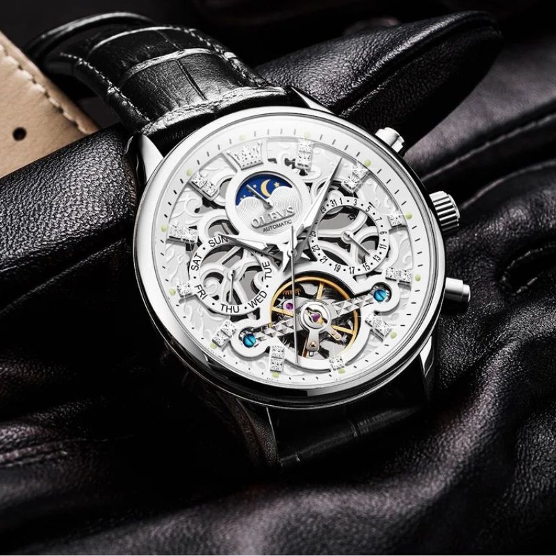 Mechanical Automatic Watch with Elegant Leather Strap