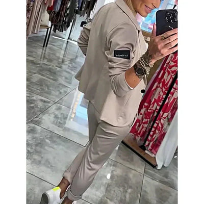 Ariane™ - Elegant Blazer and Trouser Set