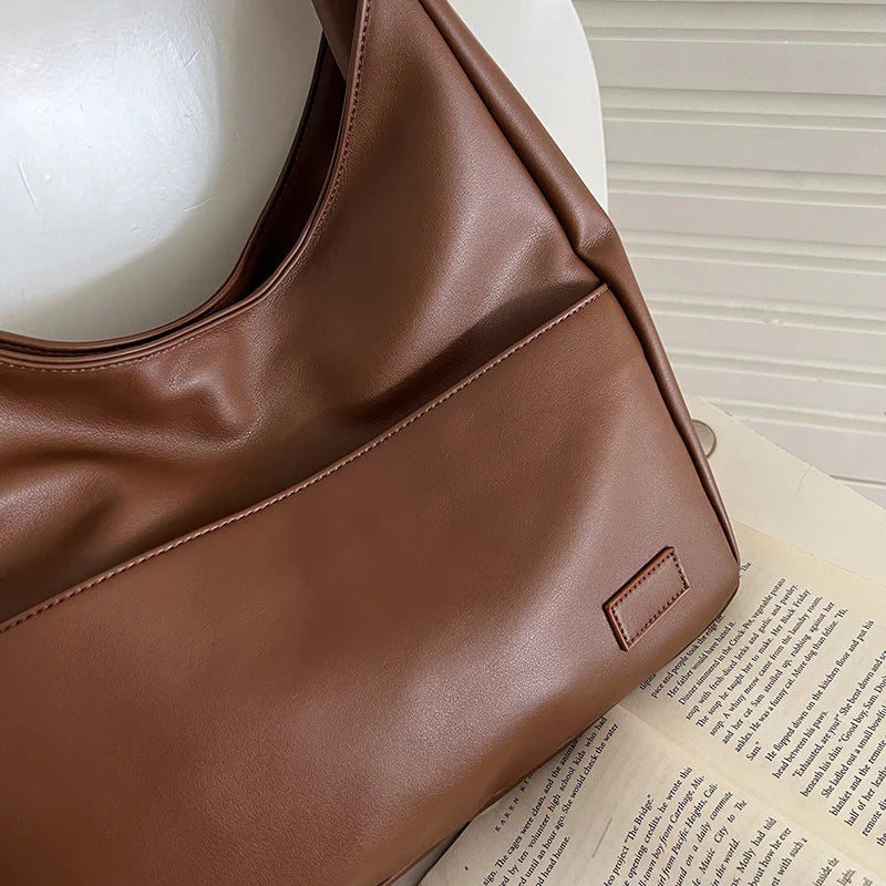 Carla - Hobo Bag