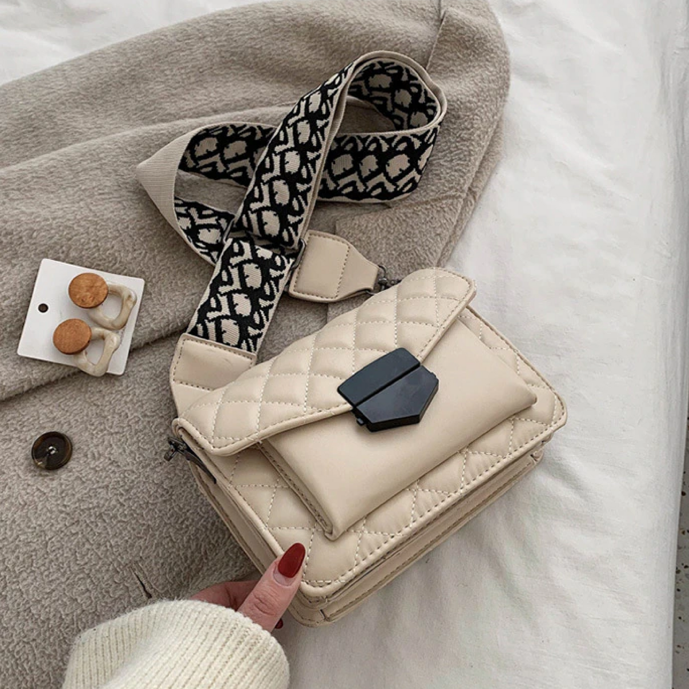 Rachel - Luxurious Handbag