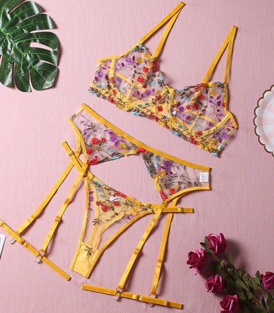 Daisy - 3-Piece French Lingerie Set