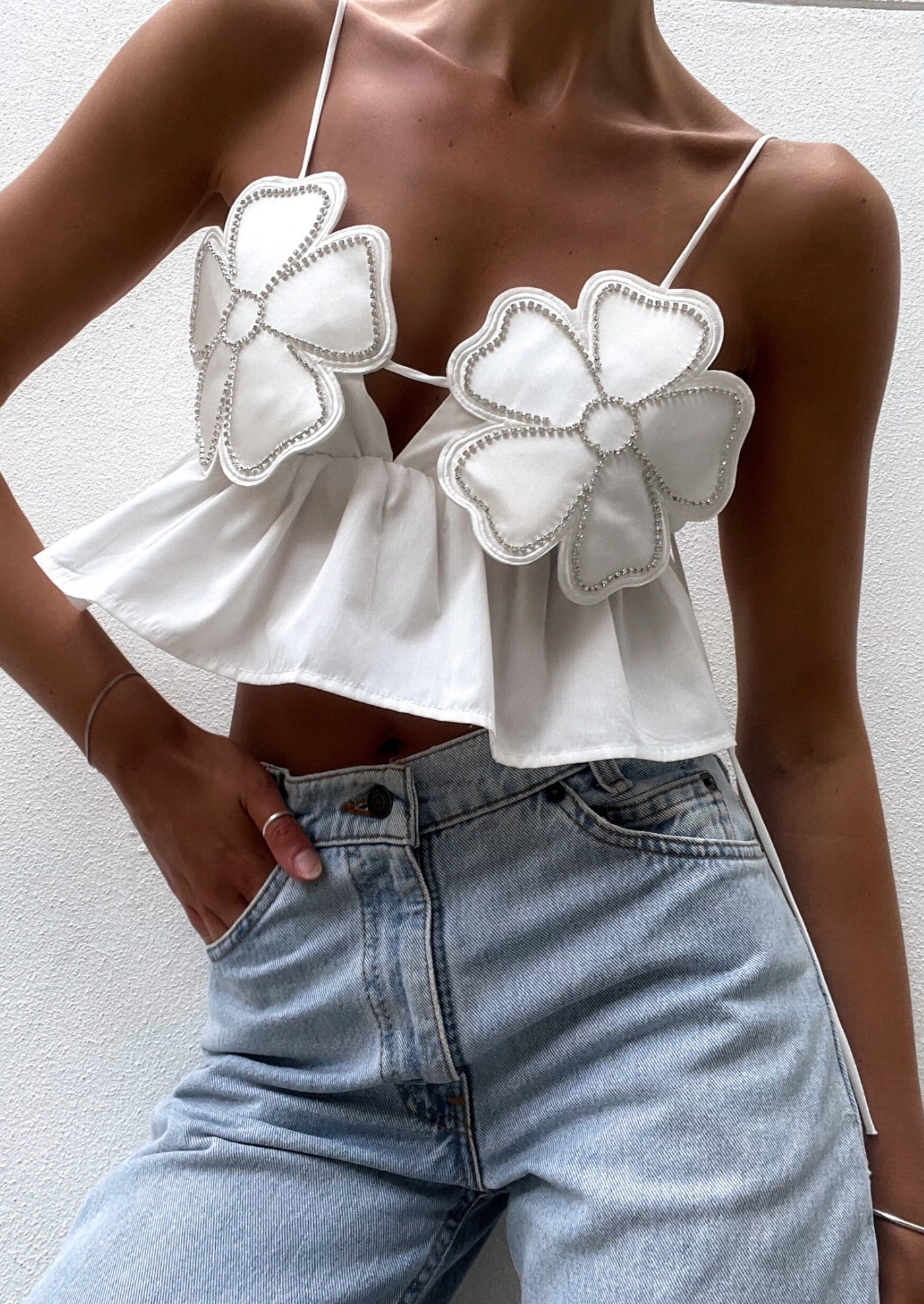 Amarah | Refined Floral Cropped Top