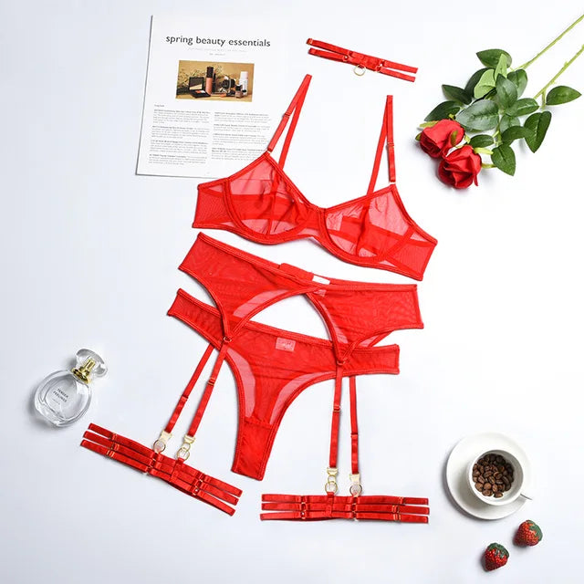 Richeza - Transparent 4-Piece Lingerie Set With Suspenders