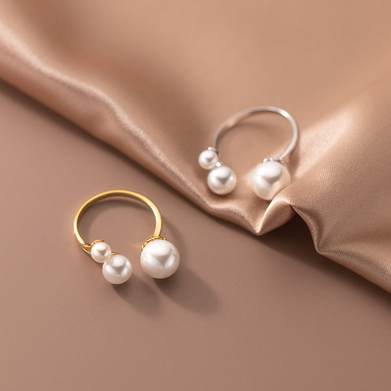 Elegant Adjustable Triangle Ring with Charming Freshwater Pearls
