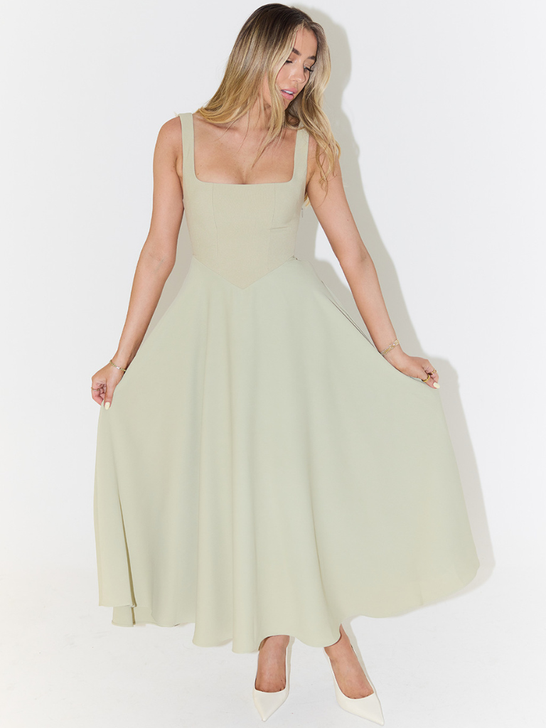 Scarlett Grace - Elegant Dress