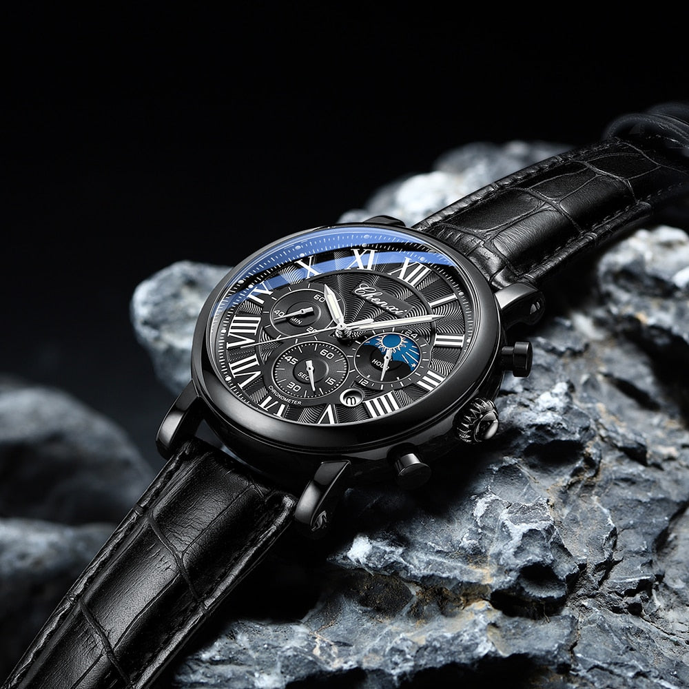 Luxurious Quartz Watch Made from Elegant Leather