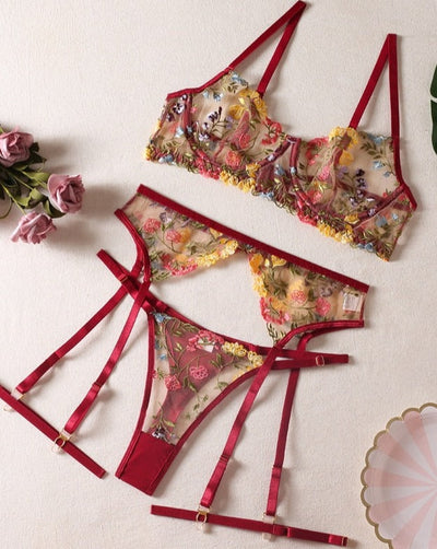 Daisy - 3-Piece French Lingerie Set