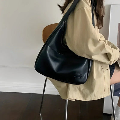 Carla - Hobo Bag
