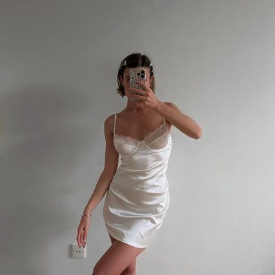 Amelia - Nightgown