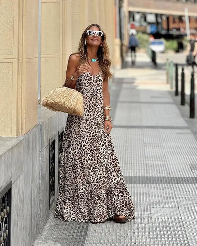 Maureen - Elegant Backless Halter Neck Maxi Dress