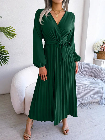 Mercedes - Elegant Long Sleeve Pleated Maxi Dress