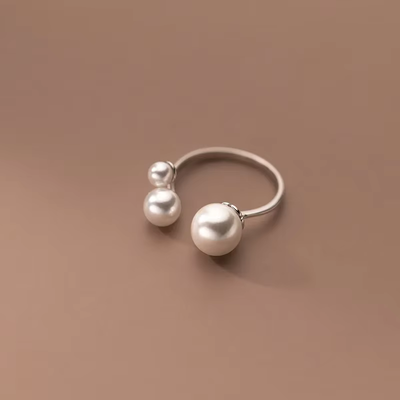 Elegant Adjustable Triangle Ring with Charming Freshwater Pearls
