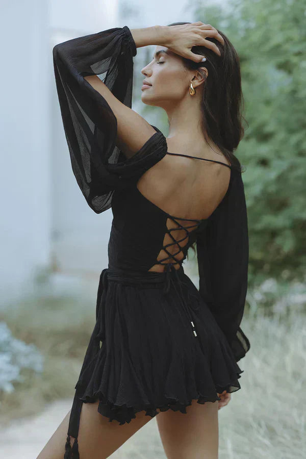 Layla – Playful Mini Dress with Balloon Sleeves