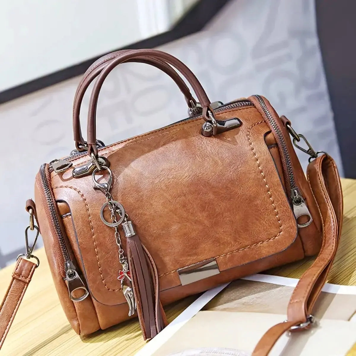 Greta - Elegant Shoulder Bag