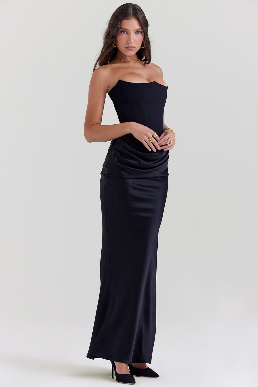 Anika - Off-shoulder dress