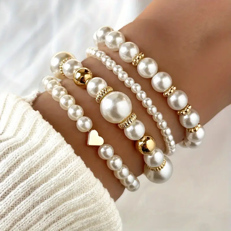 Elegant Pearl Bracelet Set for a Unique Style